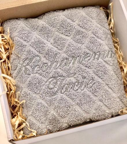 Ręcznik z HAFTEM Kochanemu Tacie, prezent dla taty, prezent na dzień Taty